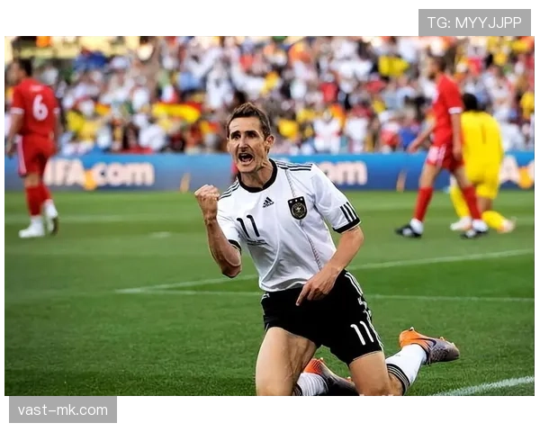 德国足球重回巅峰，四冠传奇焕发新活力引发热议