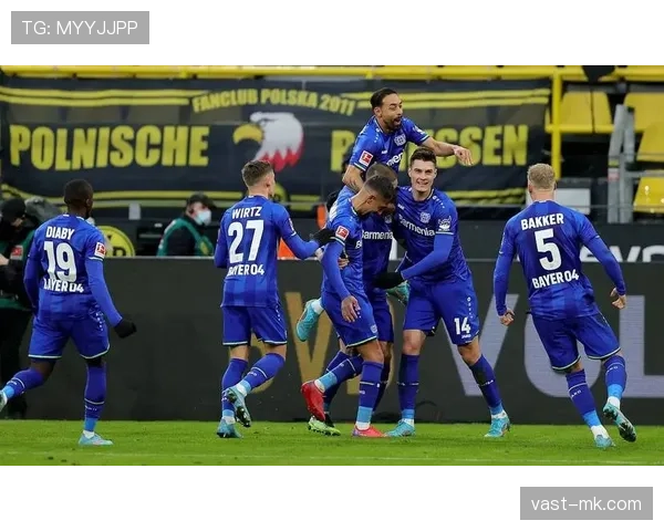 英超战术演练：各队近期阵型调整与实战效果分析