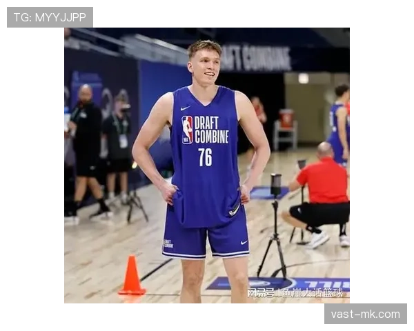 里德·谢泼德无球跑动拉开空间 提升内线空位出手